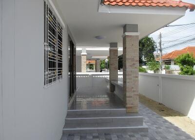 212 Sqm., 2 Beds, 2 Baths House listed for ฿ 1,700,000.