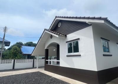 373 Sqm., 3 Beds, 1 Bath House listed for ฿ 2,019,000.
