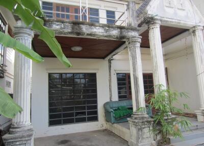 240 Sqm., 3 Beds, 1 Bath House listed for ฿ 1,995,000.
