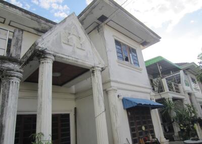 240 Sqm., 3 Beds, 1 Bath House listed for ฿ 1,995,000.