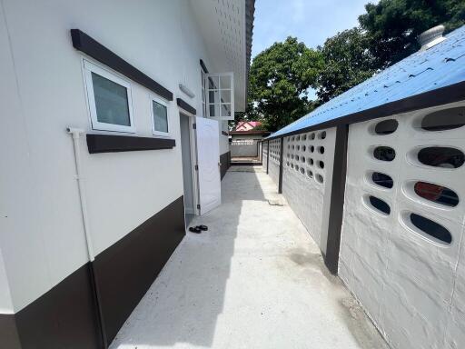 353 Sqm., 3 Beds, 2 Baths House listed for ฿ 1,940,000.