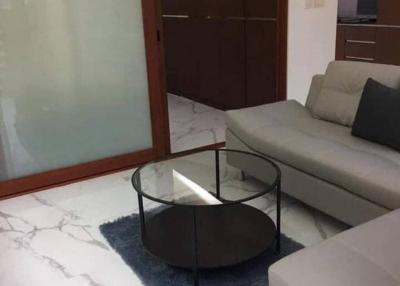 64.5 Sqm 1 Bed 1 Bath Condo For Rent