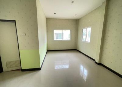 208 Sqm., 3 Beds, 2 Baths House listed for ฿ 1,710,000.