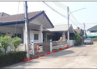 192 Sqm., 2 Beds, 1 Bath House listed for ฿ 1,710,000.