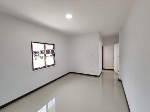 304 Sqm., 2 Beds, 1 Bath House listed for ฿ 1,694,000.