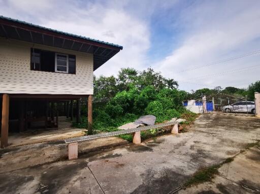 800 Sqm., 3 Beds, 2 Baths House listed for ฿ 1,811,000.