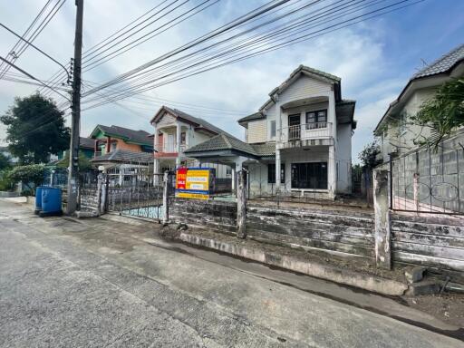 240 Sqm., 3 Beds, 2 Baths House listed for ฿ 1,785,000.