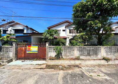 203 Sqm., 3 Beds, 2 Baths House listed for ฿ 1,680,000.