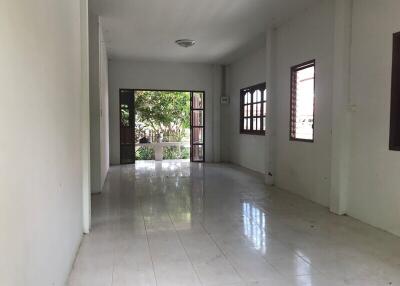 326 Sqm., 2 Beds, 1 Bath House listed for ฿ 1,400,000.