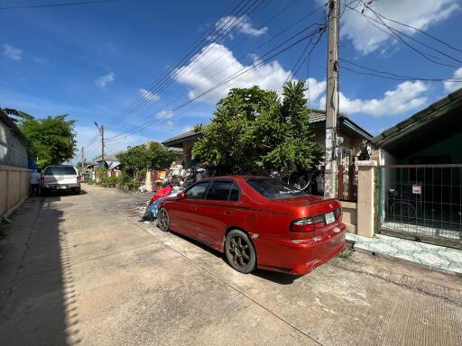 200 Sqm., 3 Beds, 1 Bath House listed for ฿ 1,470,000.