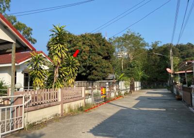 204 Sqm., 2 Beds, 1 Bath House listed for ฿ 1,100,000.
