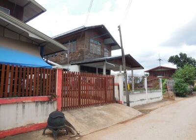 640 Sqm., 3 Beds, 2 Baths House listed for ฿ 1,210,000.