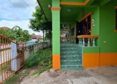 400 Sqm., 3 Beds, 1 Bath House listed for ฿ 1,327,000.