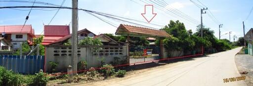 732 Sqm., 3 Beds, 1 Bath House listed for ฿ 1,135,000.