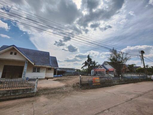 400 Sqm., 3 Beds, 1 Bath House listed for ฿ 1,000,000.