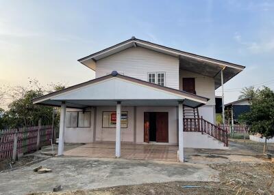 400 Sqm., 3 Beds, 2 Baths House listed for ฿ 1,041,000.