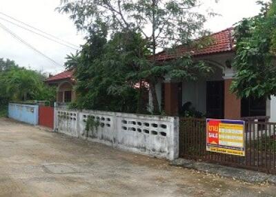 208 Sqm., 2 Beds, 1 Bath House listed for ฿ 1,103,000.