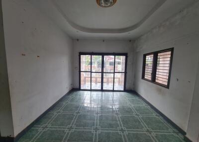 400 Sqm., 3 Beds, 2 Baths House listed for ฿ 1,020,000.