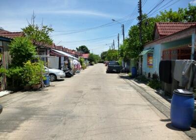 144 Sqm., 3 Beds, 1 Bath House listed for ฿ 850,000.