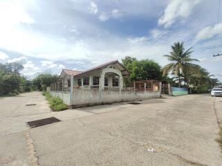 494 Sqm., 3 Beds, 3 Baths House listed for ฿ 1,087,000.