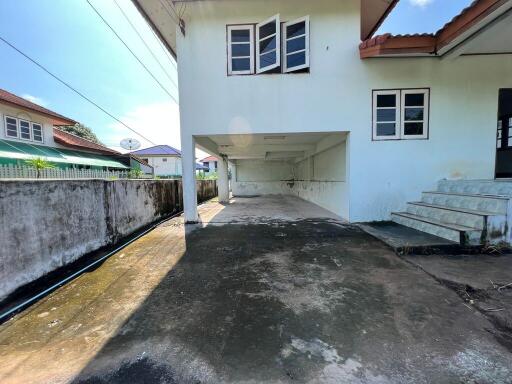 288 Sqm., 3 Beds, 2 Baths House listed for ฿ 1,072,000.