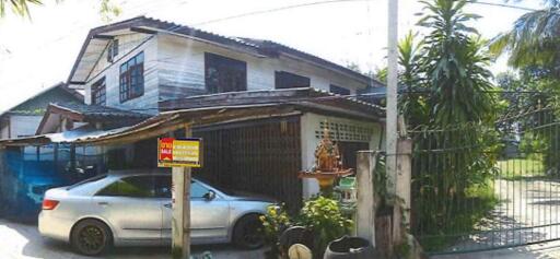 324 Sqm., 2 Beds, 1 Bath House listed for ฿ 1,056,000.