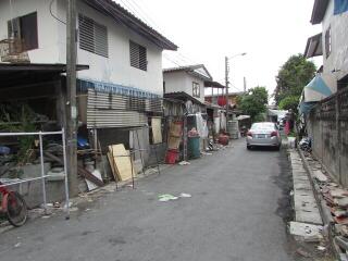 71 Sqm., 1 Bed, 1 Bath House listed for ฿ 950,000.