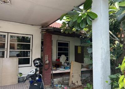 128 Sqm., 2 Beds, 1 Bath House listed for ฿ 950,000.