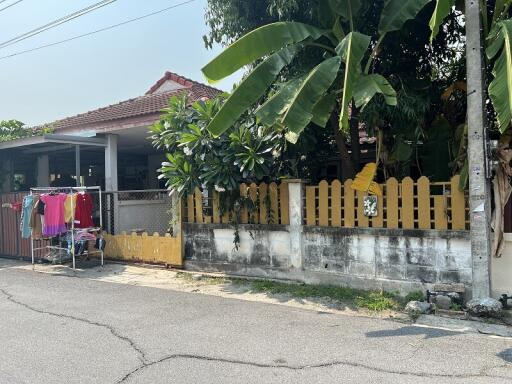 128 Sqm., 2 Beds, 1 Bath House listed for ฿ 950,000.