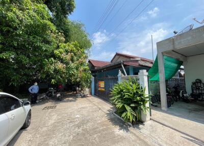148 Sqm., 2 Beds, 1 Bath House listed for ฿ 950,000.
