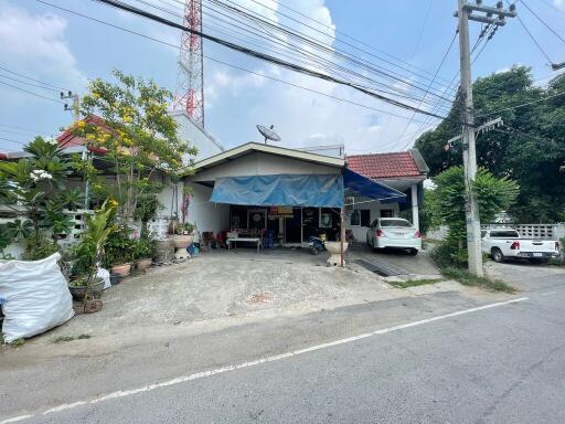 152 Sqm., 2 Beds, 1 Bath House listed for ฿ 934,000.