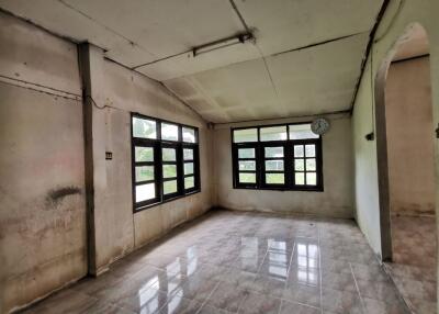 1,356 Sqm., 2 Beds, 1 Bath House listed for ฿ 931,000.