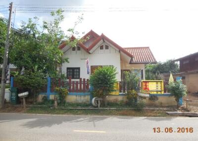 239 Sqm., 2 Beds, 1 Bath House listed for ฿ 927,000.