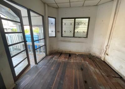 128 Sqm., 1 Bed, 1 Bath House listed for ฿ 998,000.