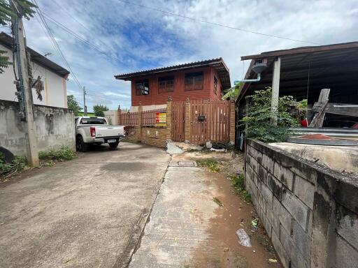 192 Sqm., 1 Bed, 1 Bath House listed for ฿ 990,000.