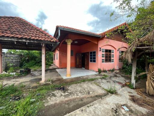 868 Sqm., 2 Beds, 1 Bath House listed for ฿ 958,000.