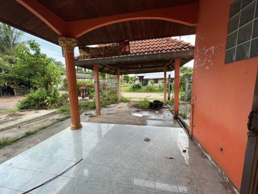 868 Sqm., 2 Beds, 1 Bath House listed for ฿ 958,000.