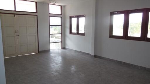 848 Sqm., 1 Bed, 3 Baths House listed for ฿ 855,000.