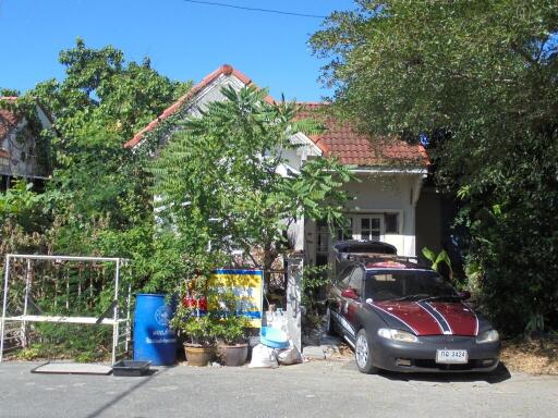 154 Sqm., 2 Beds, 1 Bath House listed for ฿ 855,000.