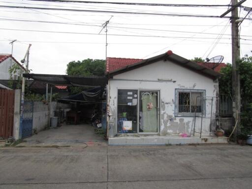 144 Sqm., 2 Beds, 1 Bath House listed for ฿ 924,000.