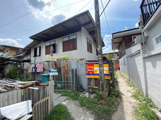 100 Sqm., 1 Bed, 1 Bath House listed for ฿ 896,000.
