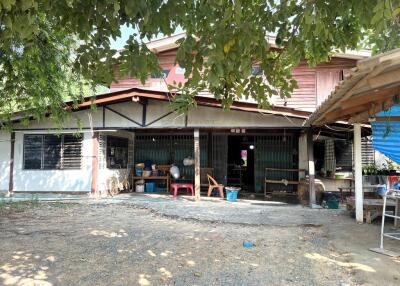400 Sqm., 1 Bed, 1 Bath House listed for ฿ 895,000.