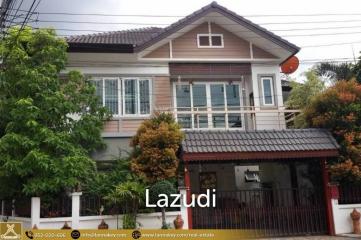 House for sale near Wua Lai Walking Street, Chiang Mai.