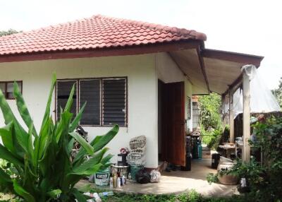 648 Sqm., 2 Beds, 1 Bath House listed for ฿ 873,000.