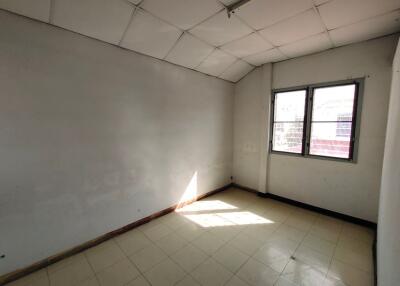 92 Sqm., 1 Bed, 1 Bath House listed for ฿ 872,000.