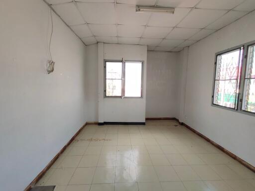 92 Sqm., 1 Bed, 1 Bath House listed for ฿ 872,000.