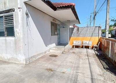 144 Sqm., 2 Beds, 1 Bath House listed for ฿ 872,000.