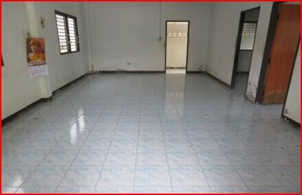 256 Sqm., 2 Beds, 1 Bath House listed for ฿ 861,000.