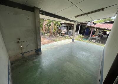604 Sqm., 3 Beds, 1 Bath House listed for ฿ 774,000.