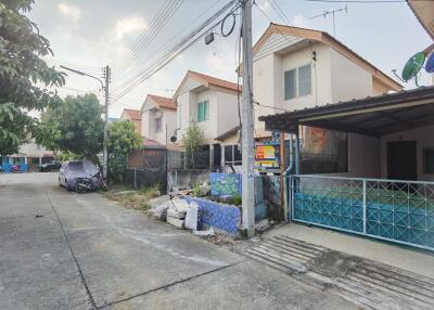 85 Sqm., 2 Beds, 1 Bath House listed for ฿ 760,000.